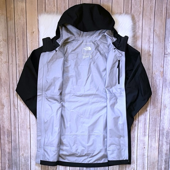 The North Face Women’s Plus Dryzzle FUTURELIGHT Black Parka - Picture 5 of 9